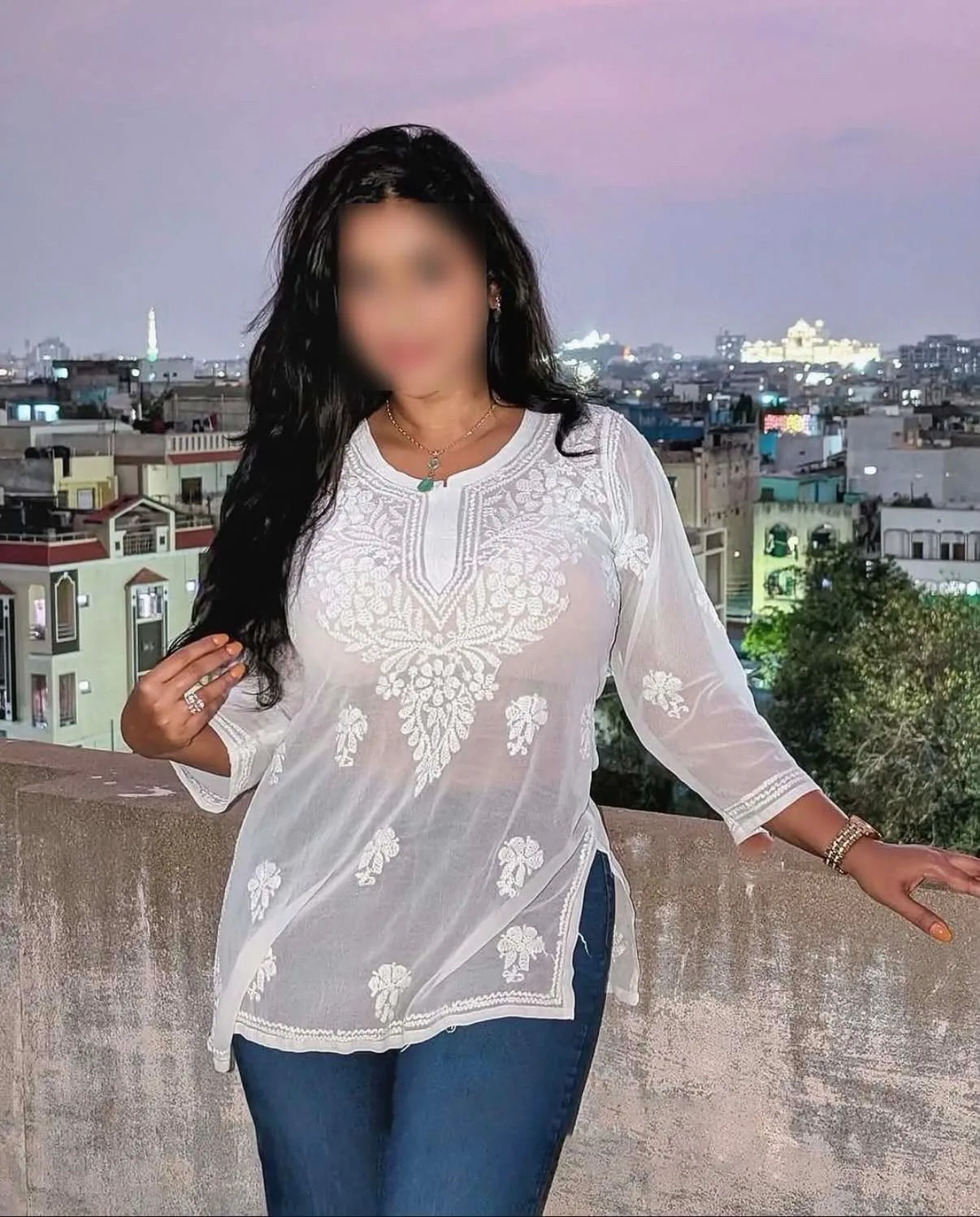 Gurgaon Call Girl